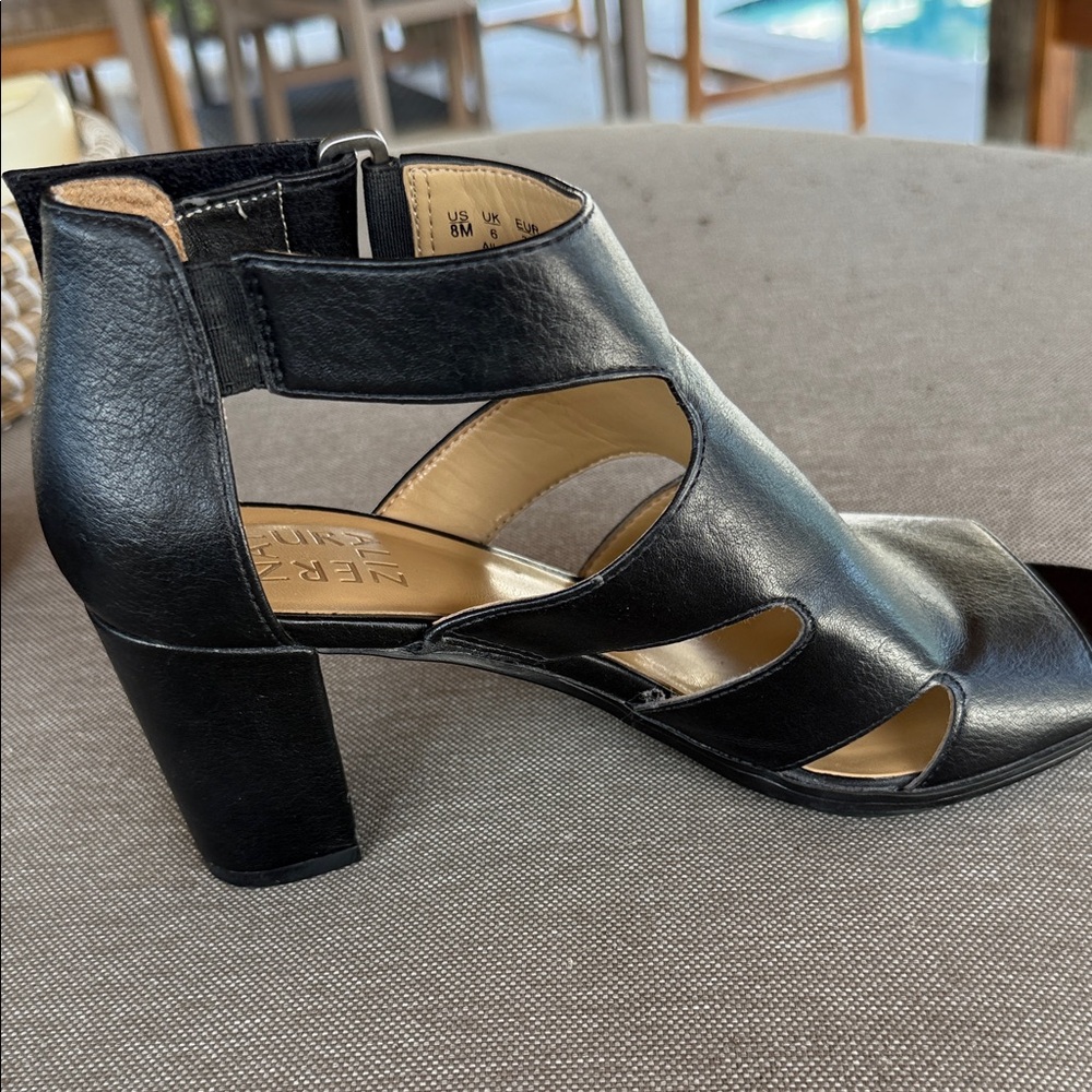 Black strappy block heel naturalized Lexie Sandals - Picture 1 of 5